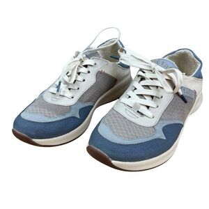 EUC Taos Direction Sneaker (Women) - Light Blue/Blue Multi Sz 7.5